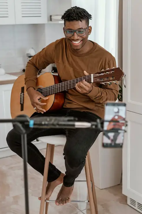 Example of a amapiano reviewer on TikTok